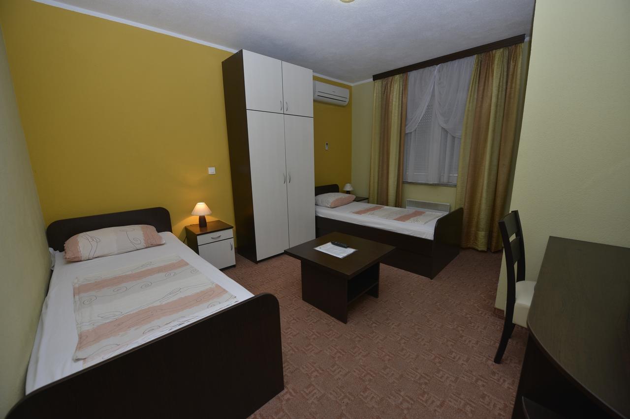 Motel Borik Potoci Kültér fotó
