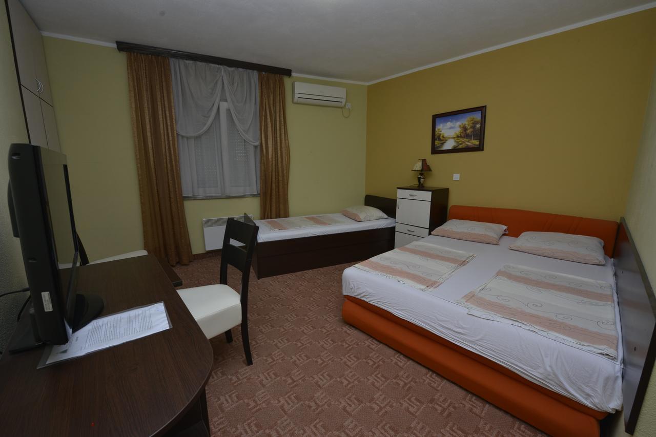 Motel Borik Potoci Kültér fotó